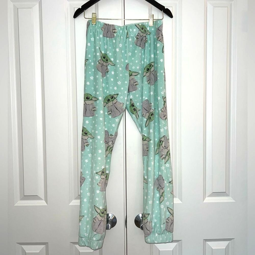 Never Worn Star Wars Baby Yoda Super Soft Women’s PJ Pants, Size Medium